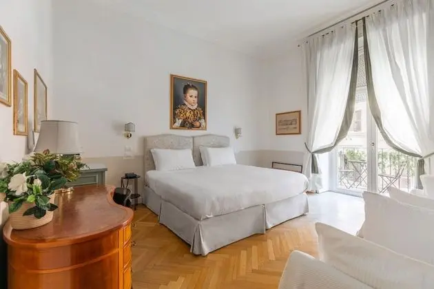 Junior Süit, Balkon