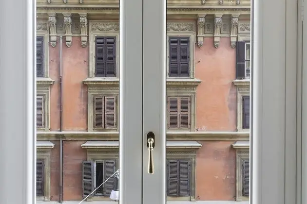 Junior Süit, Balkon