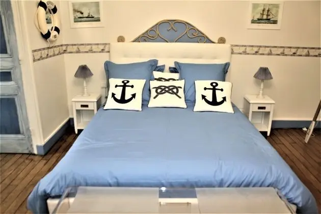 Tek Büyük Yataklı Oda, Nehir Manzaralı (Marine)