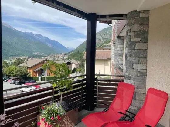 Deluxe Tek Büyük Yataklı Oda, Balkon