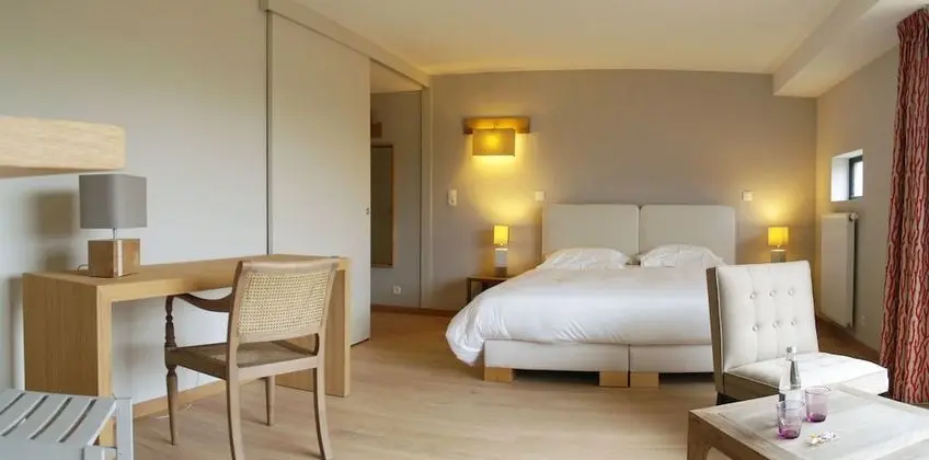 Tek Büyük Yataklı Oda, Balkon, Bahçe Manzaralı