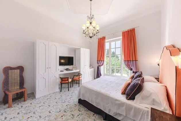 Comfort Tek Büyük Yataklı Oda