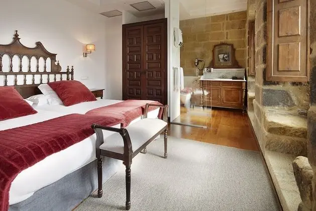 Classic Tek Büyük Yataklı Oda