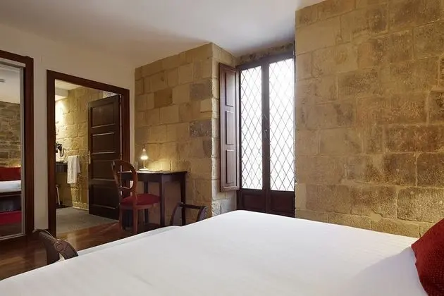 Classic Tek Büyük Yataklı Oda