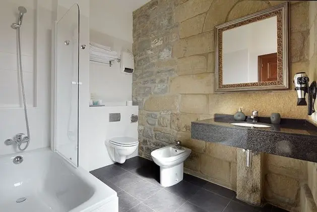 Classic Tek Büyük Yataklı Oda