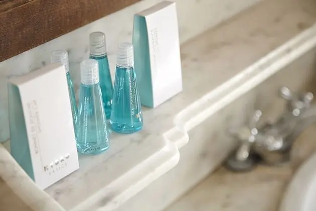 Classic Tek Büyük Yataklı Oda