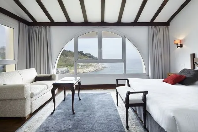 Superior Tek Büyük Yataklı Oda