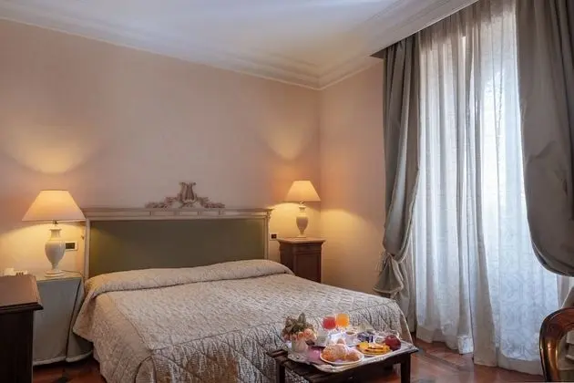 Deluxe Tek Büyük Yataklı Oda (Superior)