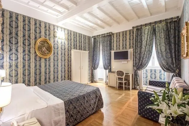 Superior Tek Büyük veya İki Ayrı Yataklı Oda