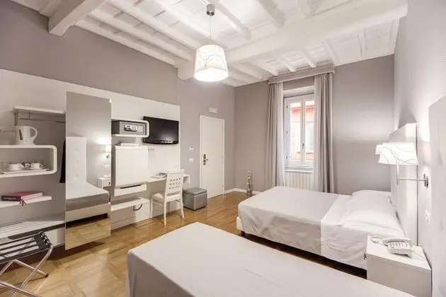 Superior Tek Büyük veya İki Ayrı Yataklı Oda