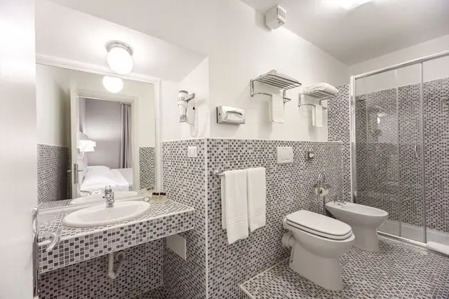 Superior Tek Büyük veya İki Ayrı Yataklı Oda