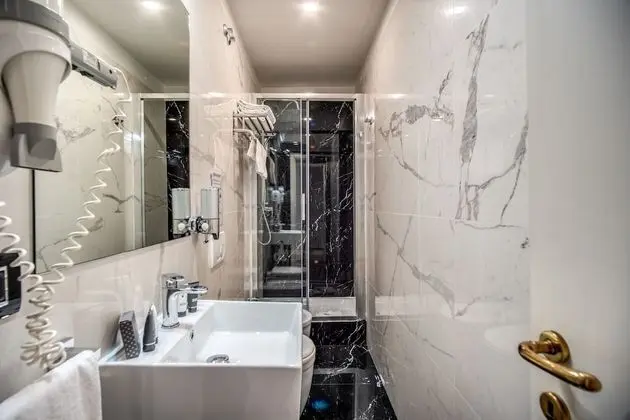 Superior Tek Büyük veya İki Ayrı Yataklı Oda