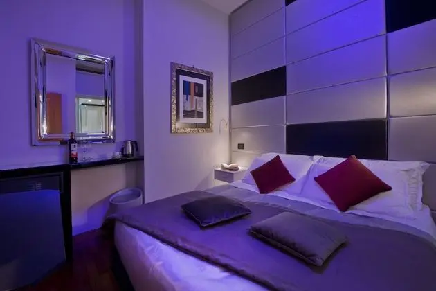 Tek Büyük veya İki Ayrı Yataklı Oda, Sıcak Su Küveti