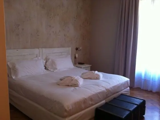 Deluxe Tek Büyük veya İki Ayrı Yataklı Oda, Balkon, Göl Manzaralı