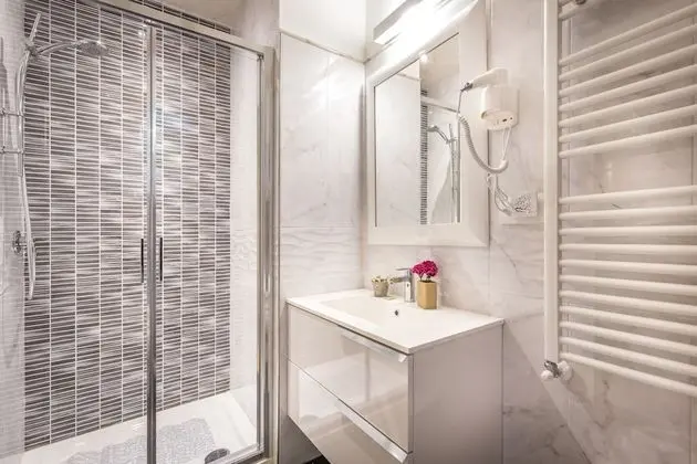 Economy Tek Büyük Yataklı Oda