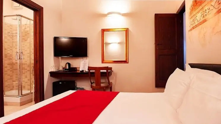 Comfort Tek Büyük Yataklı Oda