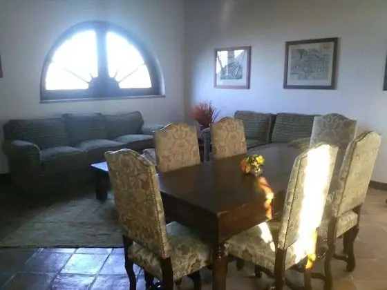 Apart Daire, Havuz Manzaralı