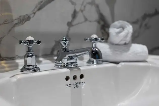 Tek Büyük Yataklı Oda, 1 Çift Kişilik Yatak, Avlu Manzaralı