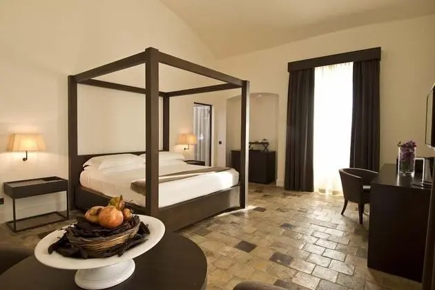 Exclusive Üç Kişilik Oda