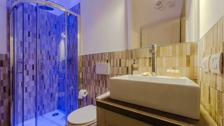 Luxury Dört Kişilik Oda, Sigara İçilmez, Özel Banyo (Carmen)