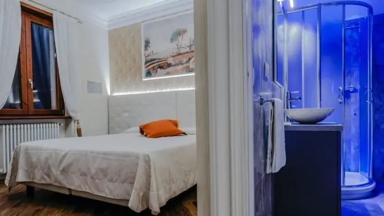 Luxury Tek Büyük veya İki Ayrı Yataklı Oda, Sigara İçilmez, Özel Banyo (Turandot)