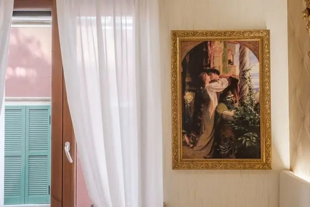 Luxury Tek Büyük veya İki Ayrı Yataklı Oda, Sigara İçilmez, Özel Banyo (Turandot)