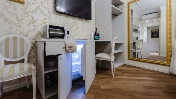 Luxury Tek Büyük veya İki Ayrı Yataklı Oda, Sigara İçilmez, Özel Banyo (Turandot)