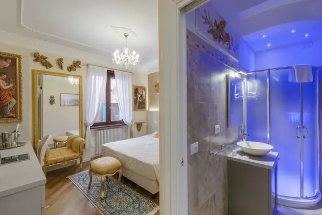 Luxury Tek Büyük veya İki Ayrı Yataklı Oda, Sigara İçilmez, Özel Banyo (Turandot)