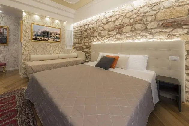 Luxury Üç Kişilik Oda, Sigara İçilmez, Özel Banyo (Aida)