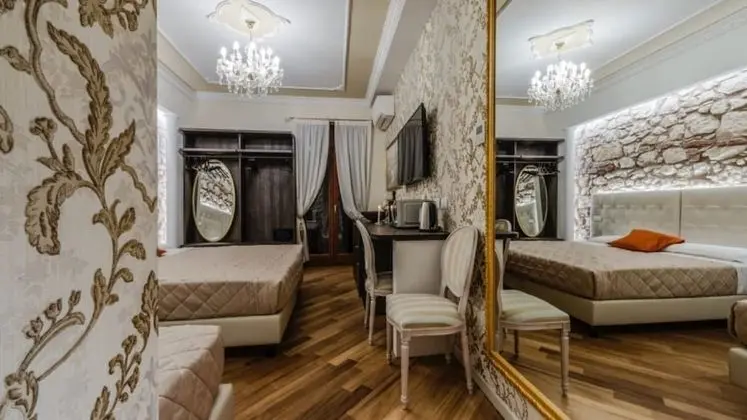 Luxury Üç Kişilik Oda, Sigara İçilmez, Özel Banyo (Aida)