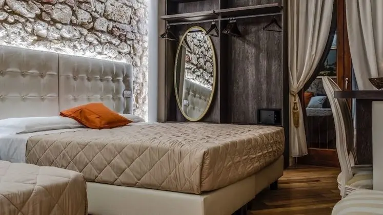Luxury Üç Kişilik Oda, Sigara İçilmez, Özel Banyo (Aida)