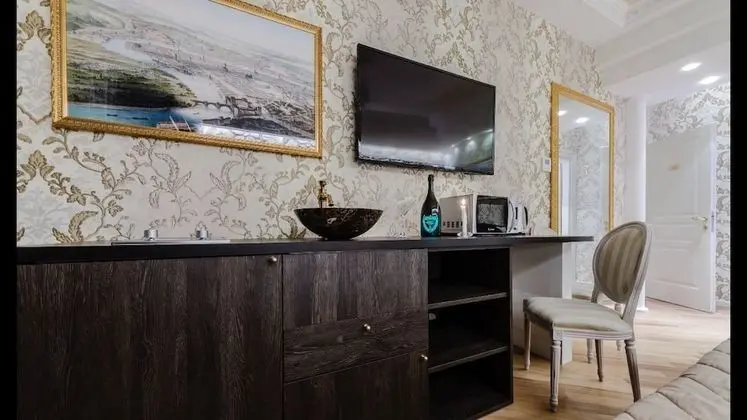 Luxury Üç Kişilik Oda, Sigara İçilmez, Özel Banyo (Aida)