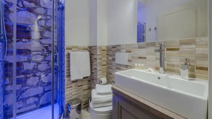 Luxury Üç Kişilik Oda, Sigara İçilmez, Özel Banyo (Aida)