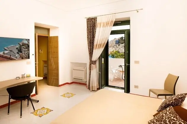 Comfort Tek Büyük Yataklı Oda, Kısmi Deniz Manzarası