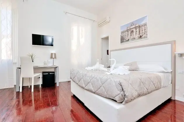 Luxury Dört Kişilik Oda, Sıcak Su Havuzu, Bahçe Manzaralı