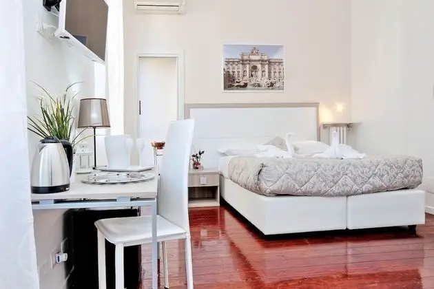 Luxury Dört Kişilik Oda, Sıcak Su Havuzu, Bahçe Manzaralı