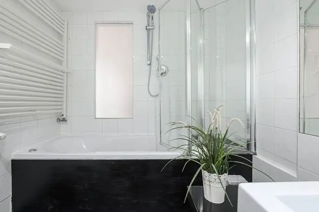 Luxury Dört Kişilik Oda, Sıcak Su Havuzu, Bahçe Manzaralı