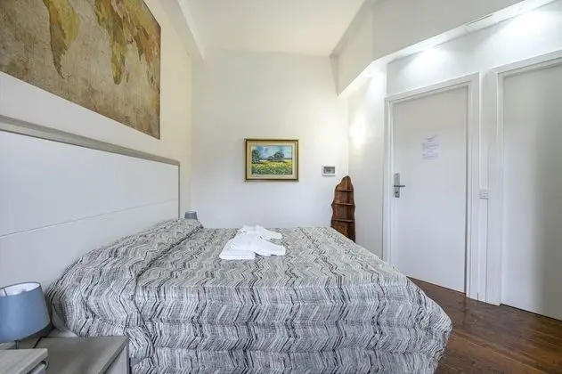 Luxury Tek Büyük veya İki Ayrı Yataklı Oda, 1 Büyük (Queen) Boy Yatak, Balkon, Bahçeli