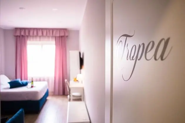 Luxury Dört Kişilik Oda (Tropea)