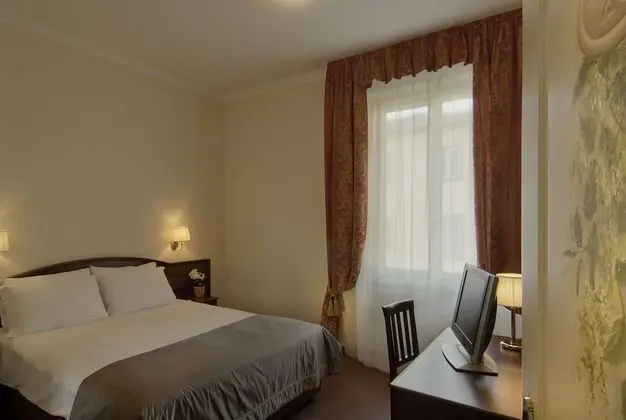 Classic Tek Büyük veya İki Ayrı Yataklı Oda