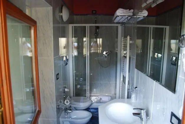 Classic Tek Büyük veya İki Ayrı Yataklı Oda