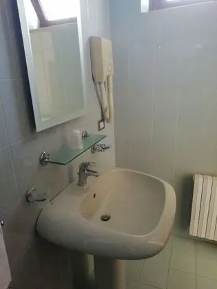 Economy Tek Büyük veya İki Ayrı Yataklı Oda, Özel Banyo