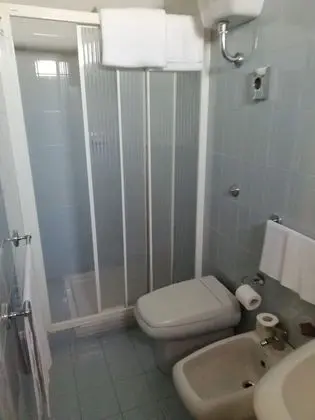 Economy Tek Büyük veya İki Ayrı Yataklı Oda, Özel Banyo