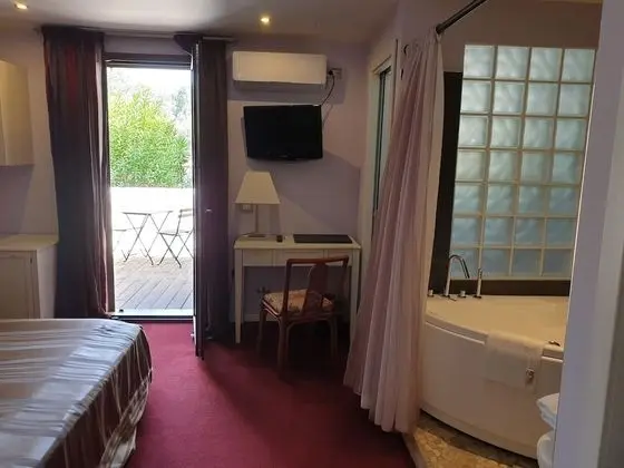 Superior Tek Büyük Yataklı Oda