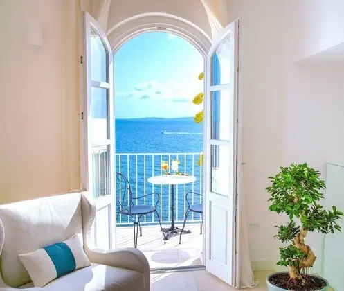 Deluxe Tek Büyük Yataklı Oda, Deniz Manzaralı