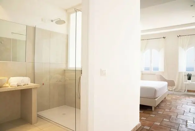 Deluxe Tek Büyük Yataklı Oda, Deniz Manzaralı