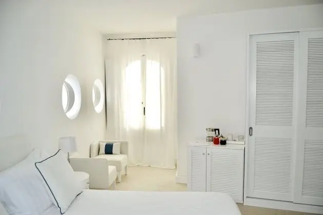 Deluxe Tek Büyük Yataklı Oda, Kısmi Deniz Manzaralı