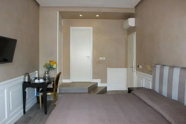 Classic Tek Büyük Yataklı Oda, 1 Büyük (Queen) Boy Yatak