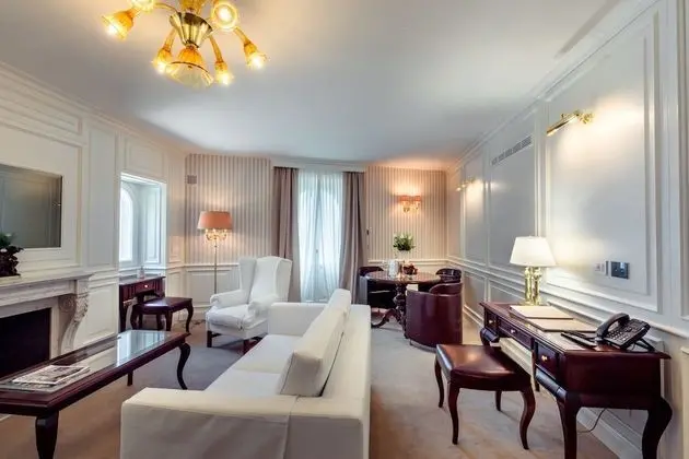 Royal Süit, Sıcak Su Havuzu, Göl Manzaralı (SPA)