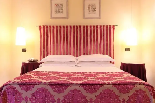 Tek Büyük Yataklı Oda, 1 Çift Kişilik Yatak